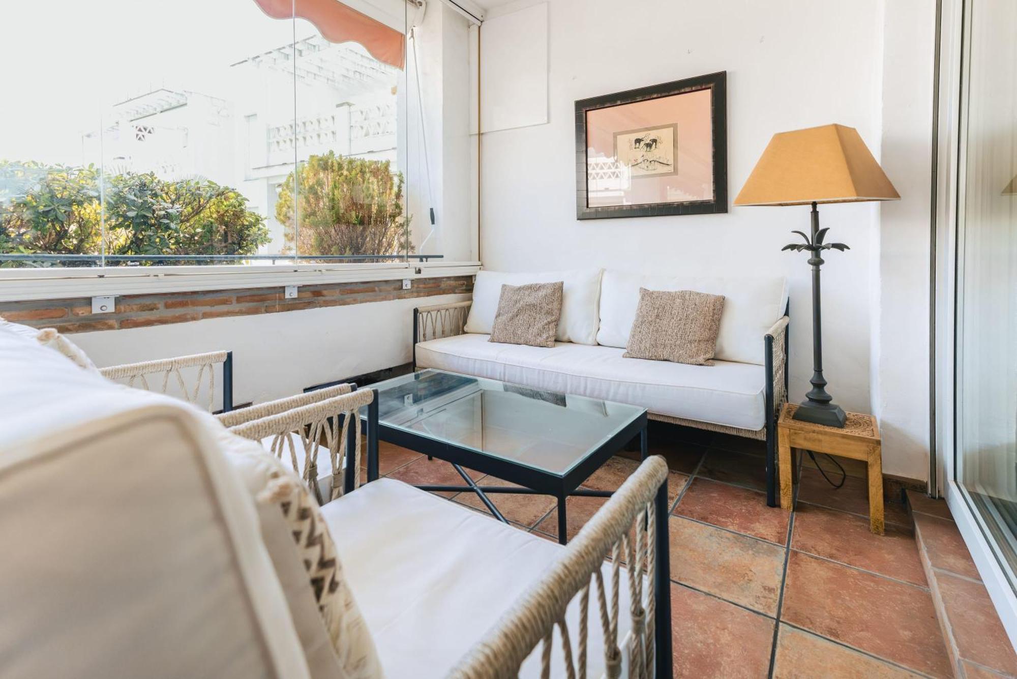 Beachfront Golden Mile Puento Sea View Wifi Apartment Marbella